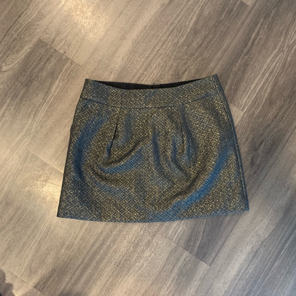 Ann Taylor LOFT - New With Tags - Black and Gold Metallic Skirt